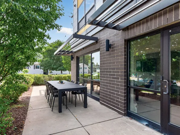 Spectrum Apartments & Townhomes