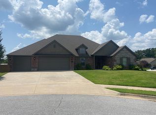 385 Schaefer Ct, Pea Ridge, AR 72751