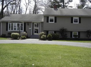 53 Willett Dr, Longmeadow, MA 01106