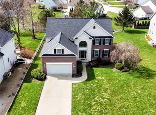 4528 Secretariat Ct, Avon, OH