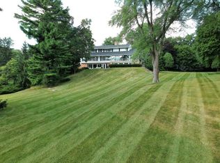 31679 W Muscovy Rd, Hartland, WI 53029