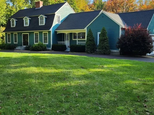 36 Kruse Rd, Hubbardston, MA 01452