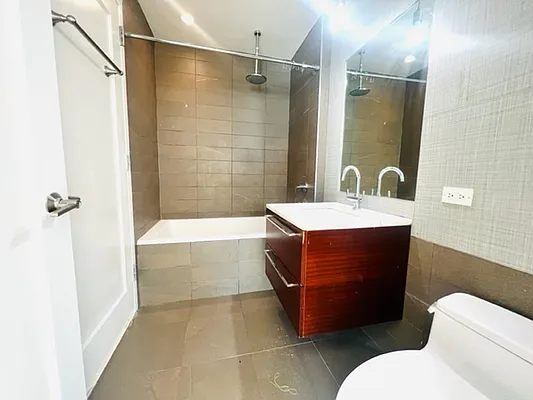 Rented by Nest Seekers International | media 17
