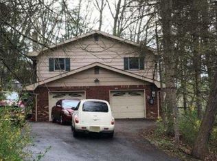 39 Winding Way, Andover, NJ 07821