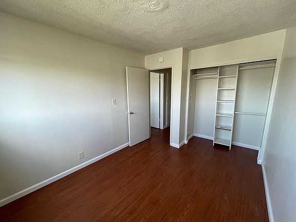 4th image of 870 Grove St #206