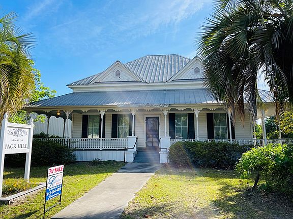 2nd image of 109 College Ave