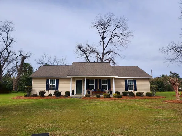114 Pecan Dr, Ocilla, GA 31774