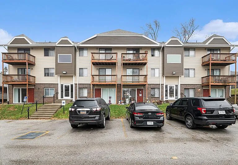 Heritage Heights — Photo 1