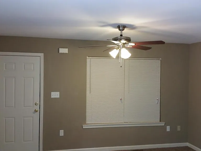 1127 Jones Ave NW #B — Photo 7