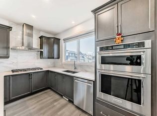 120 N Belmont Blvd SW, Calgary, AB T2X 4W1