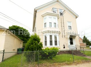 137 Cottage St, Warwick, RI 02886