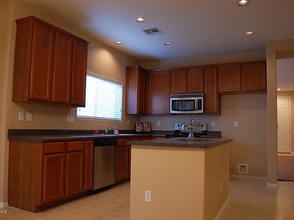 4th image of 40079 W Mary Lou Dr