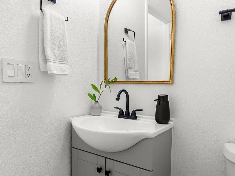 5255 Memphis St #1007 — Photo 18