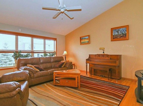 4th image of 7710 Twinflower Dr