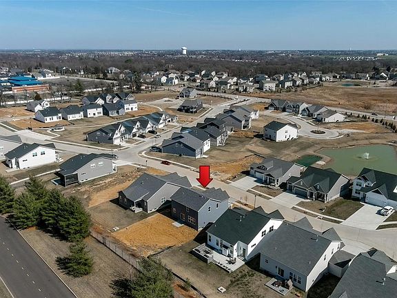5th image of 319 Gailin Dr