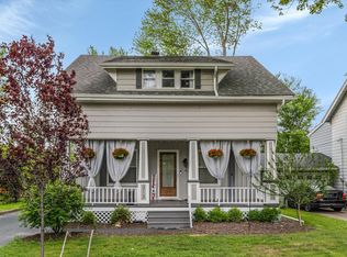 313 Moross Rd, Grosse Pointe Farms, MI 48236