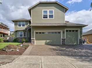 2651 NW Mount Hood Dr, McMinnville, OR