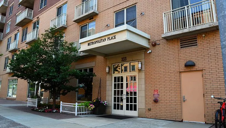 333 W Mifflin St #3060 — Photo 10