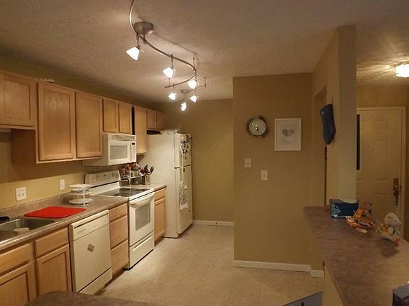 5th image of 1875 Waterstone Blvd APT 208