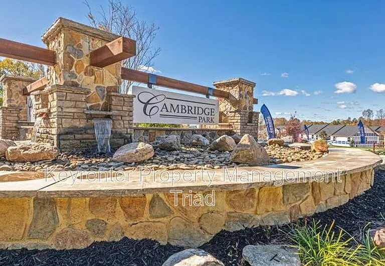 1122 Banworth Ct — Photo 37