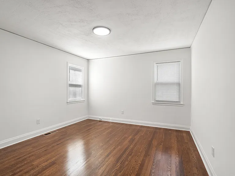 1834 Avon Ave SW — Photo 8