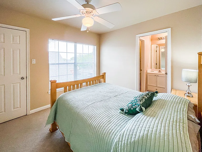151 Chapel Hill Cir — Photo 32
