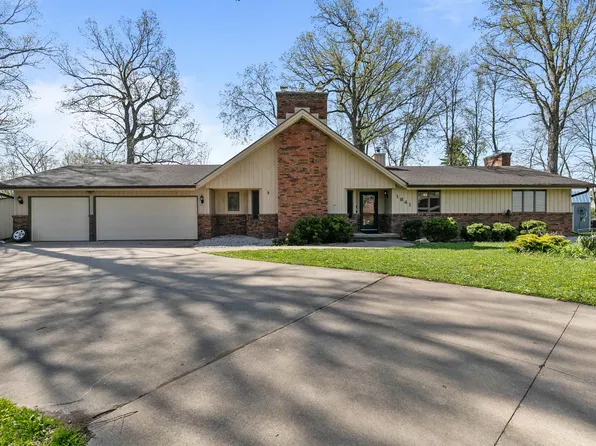 1841 Eagle Dr, Neenah, WI 54956