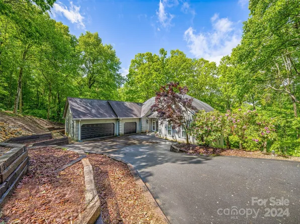 103 Big Spring Dr, Asheville, NC 28804
