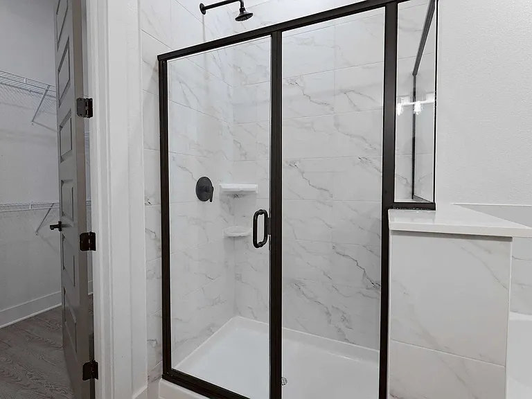 Linz Luxury Living — Photo 136