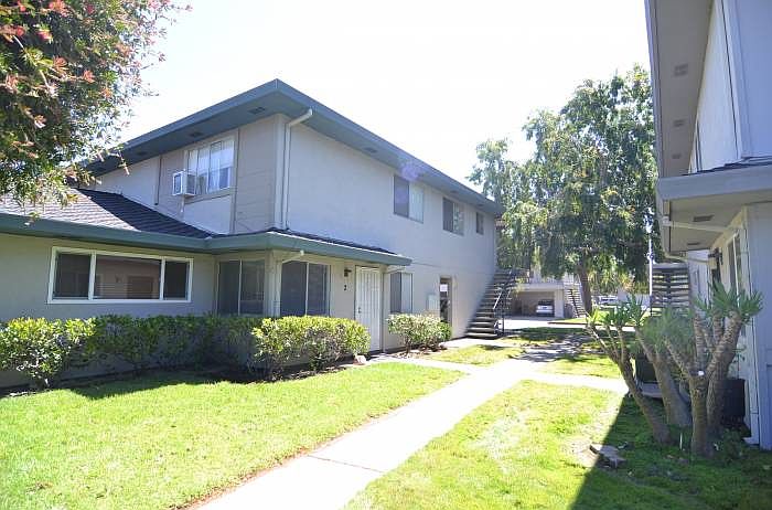 2nd image of 2154 Skylark Ct