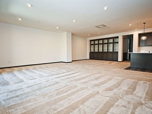 3rd image of 5427 Melissa Ln