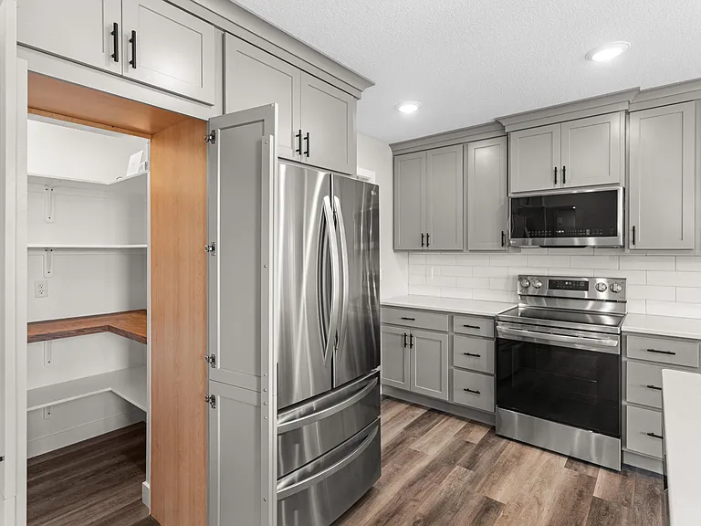 14601 Wellstead Dr — Photo 12