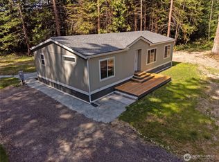 871 Lucille St, Camano Island, WA 98282