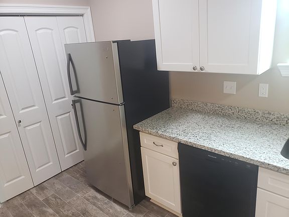 3rd image of 4031 Hollygrove St