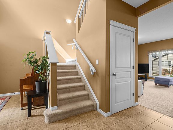 4th image of 407 Brintnell Blvd NW