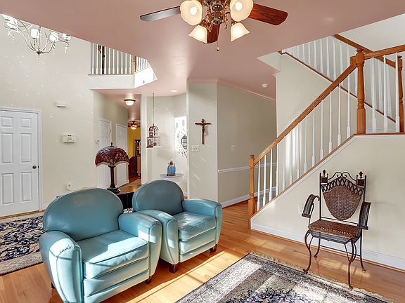 4th image of 9956 Cliffton Dr