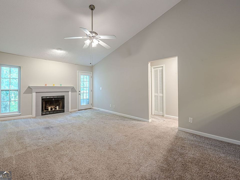1st image of 412 Teal Ct