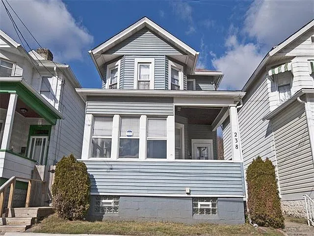 238 W 9th Ave photo 1