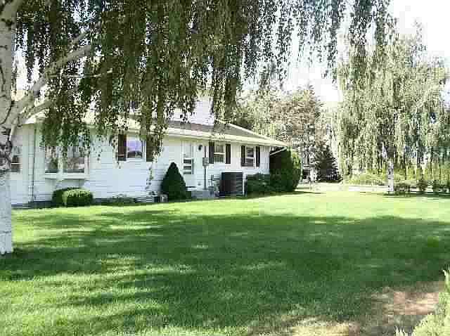 1st image of 2105 N Road 84