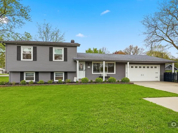 26W350 Jewell Rd, Winfield, IL 60190