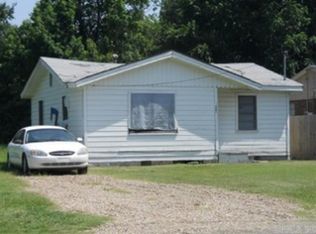 2701 W Pullen St, Pine Bluff, AR 71601