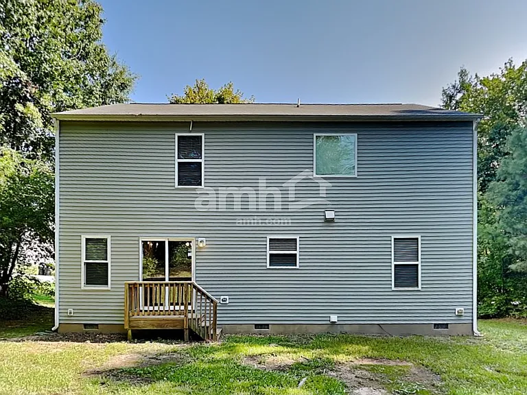 111 Chadford Pl — Photo 18