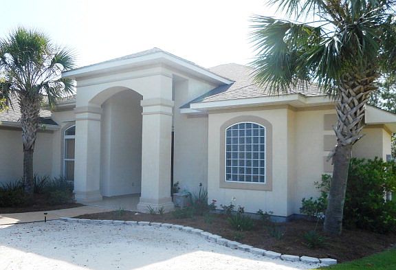 Magnificent Newer Home on Ono Island!