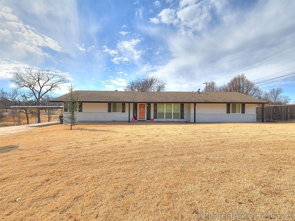 1st image of 800 Luker Ln