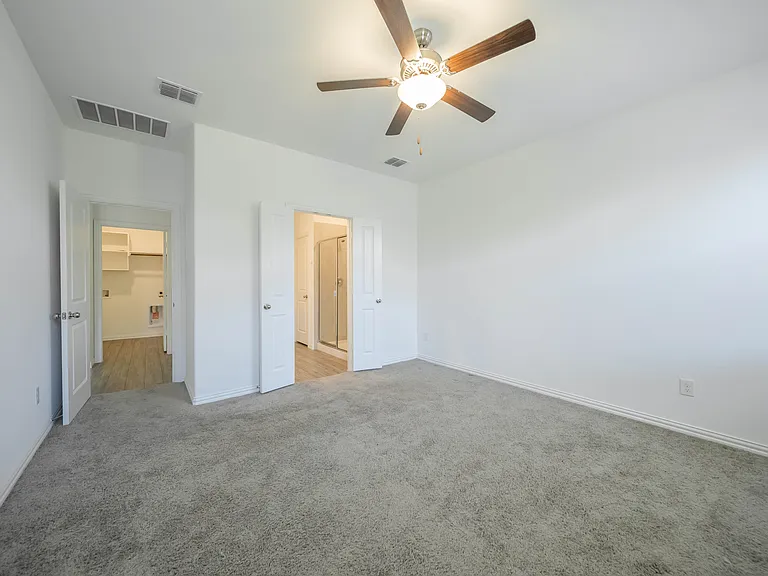 5929 Priory Dr — Photo 7