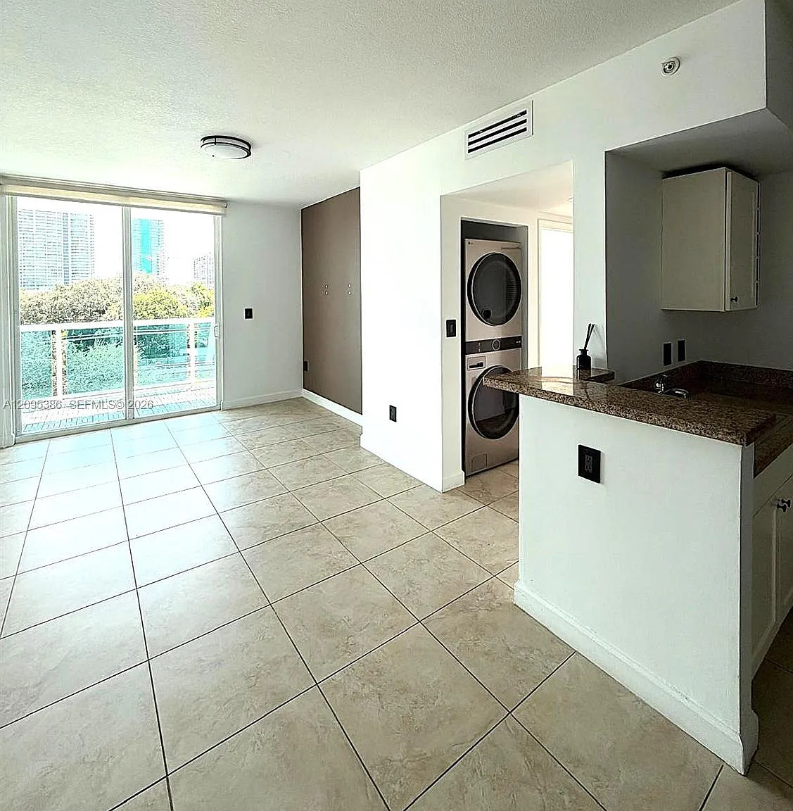 Brickell View West Condo — Photo 4