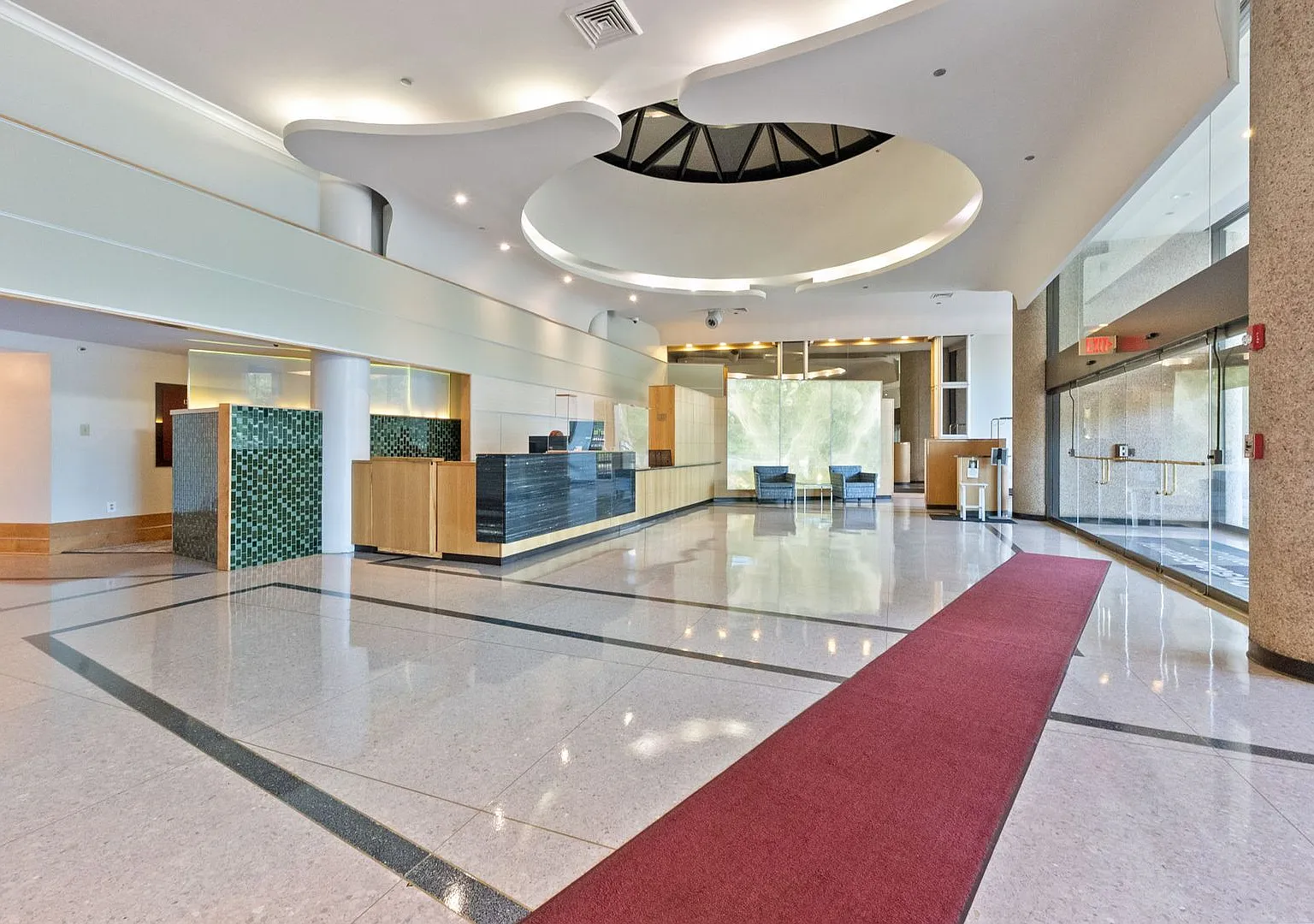 Modern Condo with River and City Views! — Photo 3