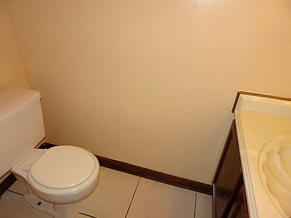 5th image of 1392 Battleford Dr
