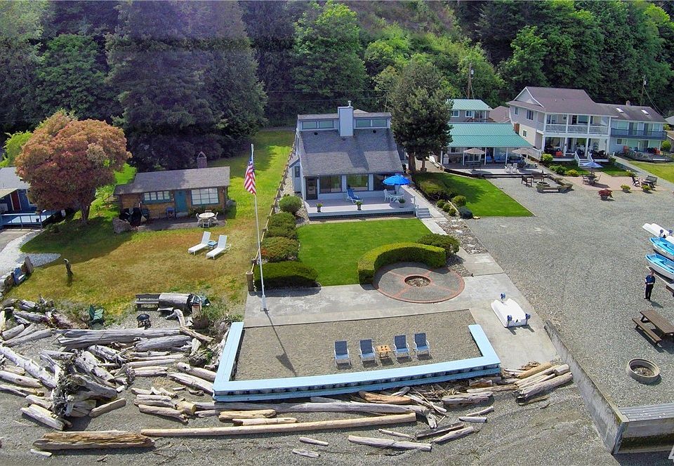 1st image of 3071 Shoreline Dr