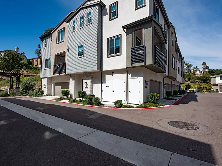 11936 Owen Ln — Photo 39